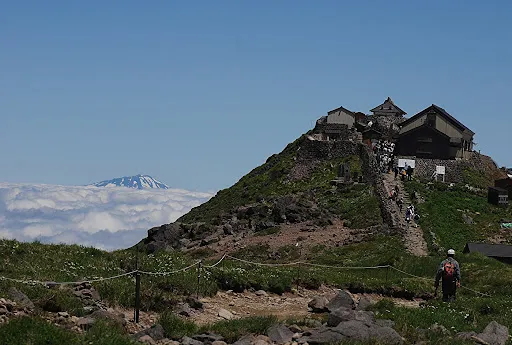 月山神社の写真 2
